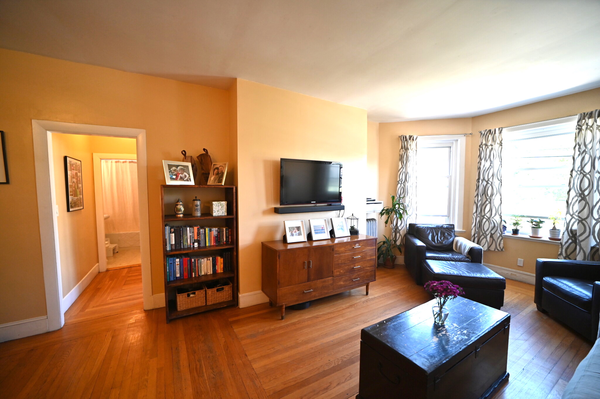2 bed, 1 bath apartment for rent at 98 Saint Paul St Unit 5, Coolidge Corner — photo 1 of 14