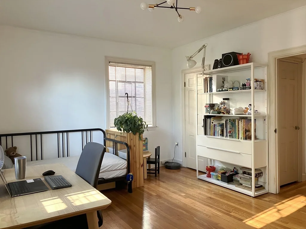 1 bed, 1 bath apartment for rent at 98 Sewall Ave Unit 6, Brookline — photo 25 of 30