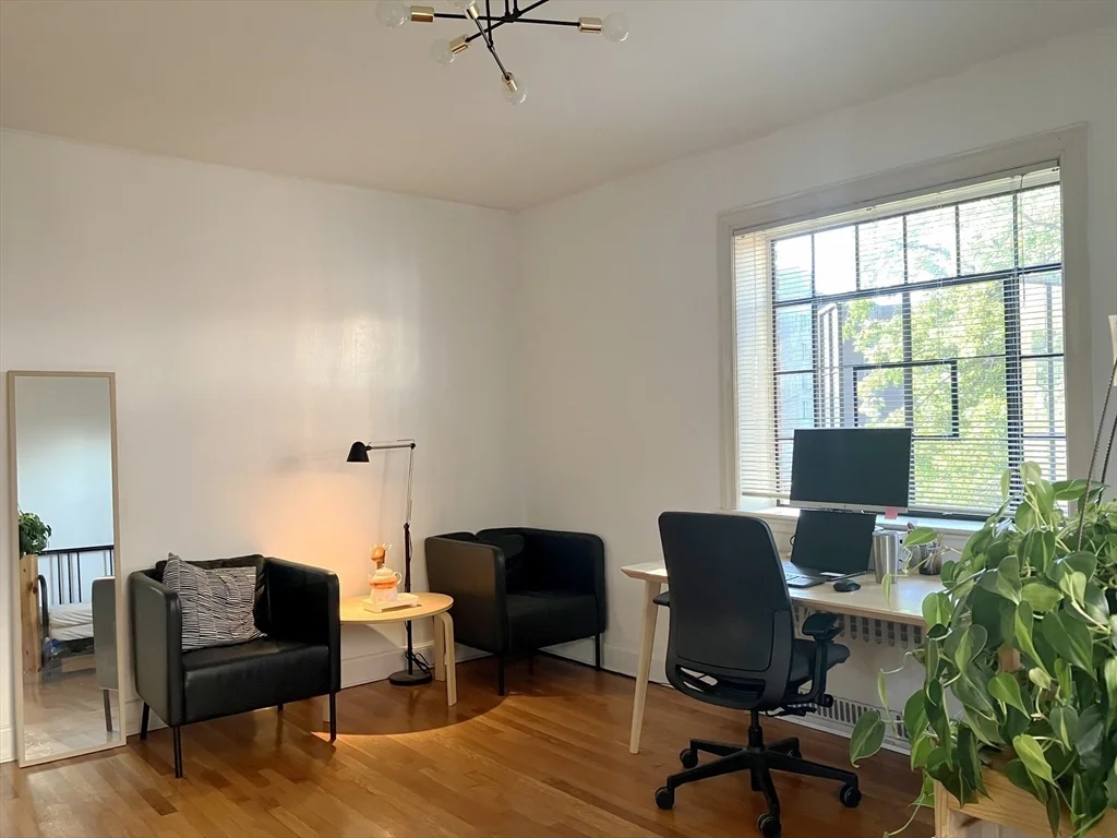 1 bed, 1 bath apartment for rent at 98 Sewall Ave Unit 6, Brookline — photo 2 of 30