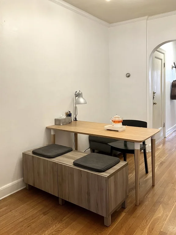 1 bed, 1 bath apartment for rent at 98 Sewall Ave Unit 6, Brookline — photo 15 of 30