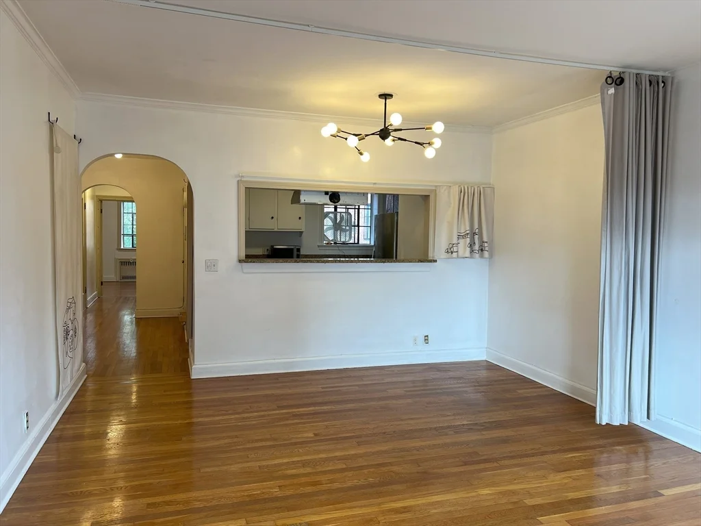 1 bed, 1 bath apartment for rent at 98 Sewall Ave Unit 6, Brookline — photo 10 of 30