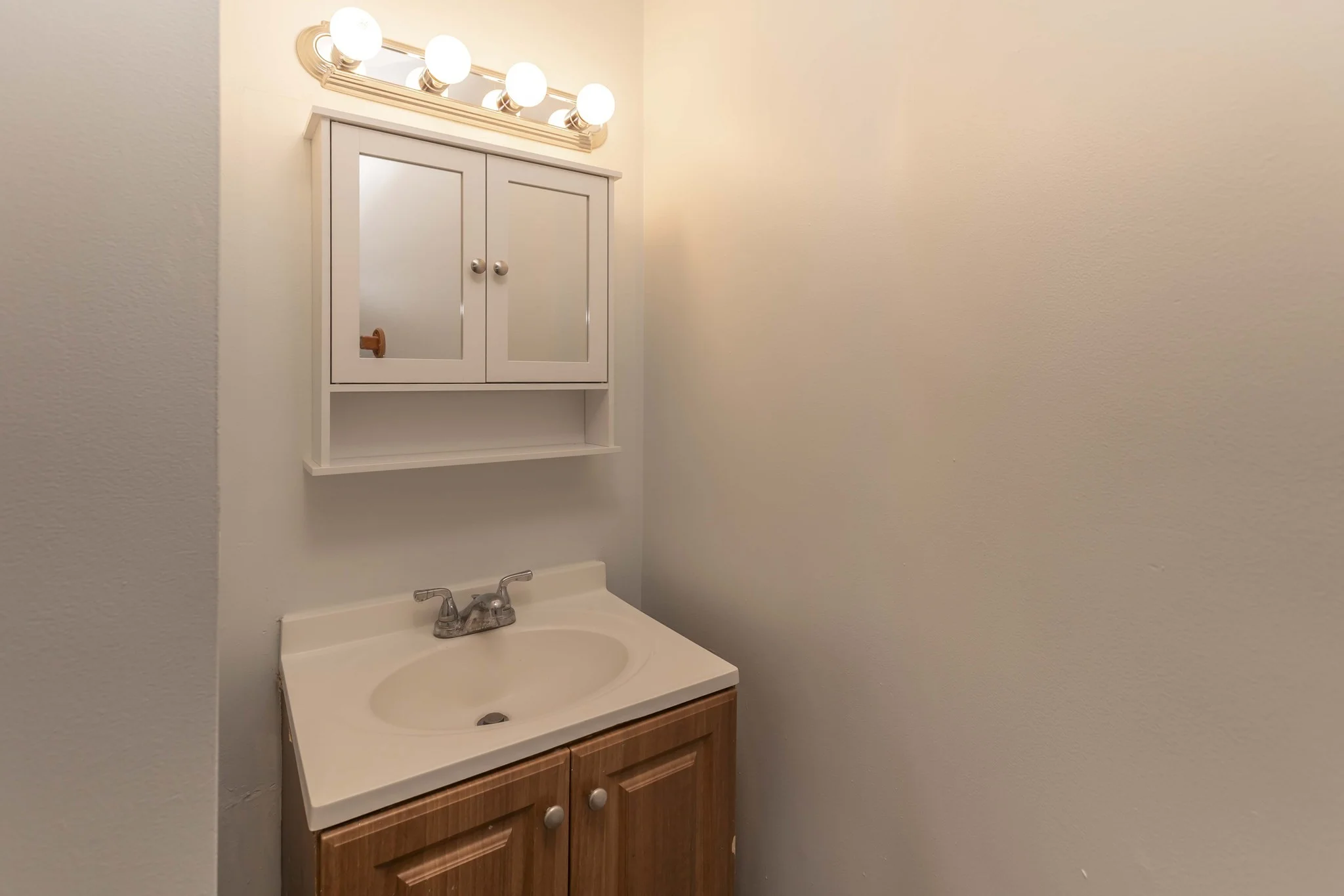 2 bed, 1 bath apartment for rent at 98 State Rd Unit 4, Revere — photo 23 of 26