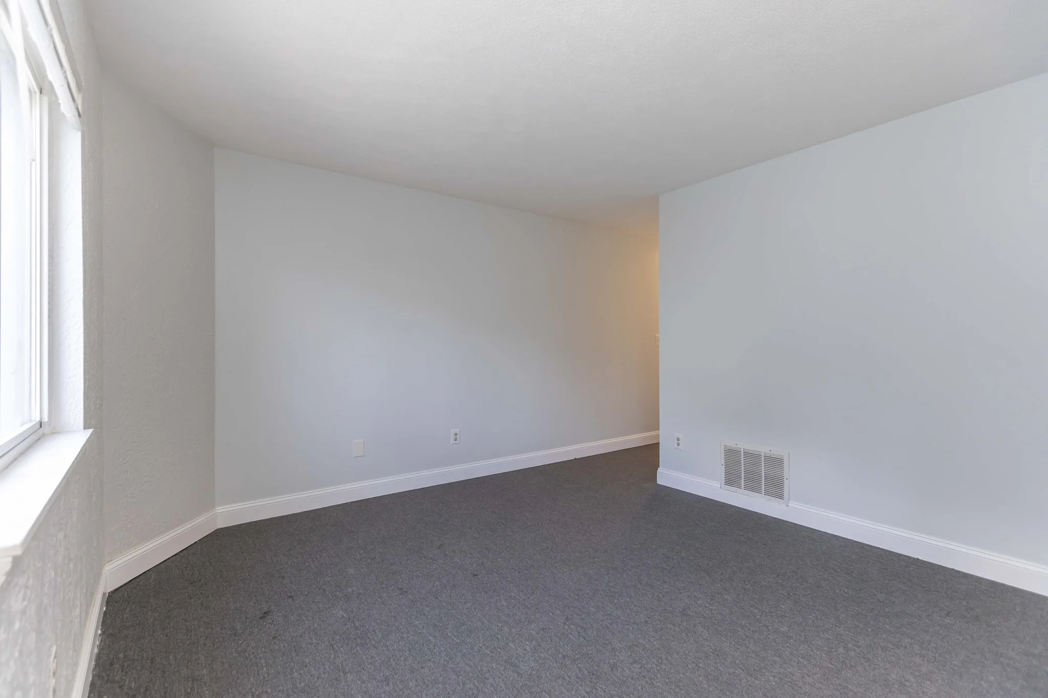 2 bed, 1 bath apartment for rent at 98 State Rd Unit 4, Revere
