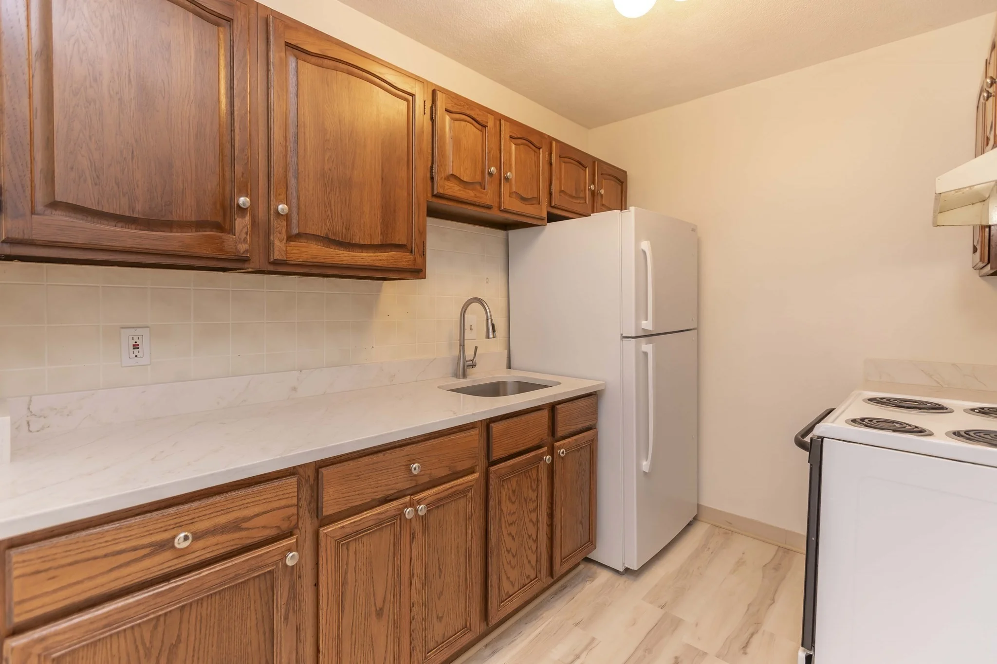 2 bed, 1 bath apartment for rent at 98 State Rd Unit 6, Revere — photo 3 of 39