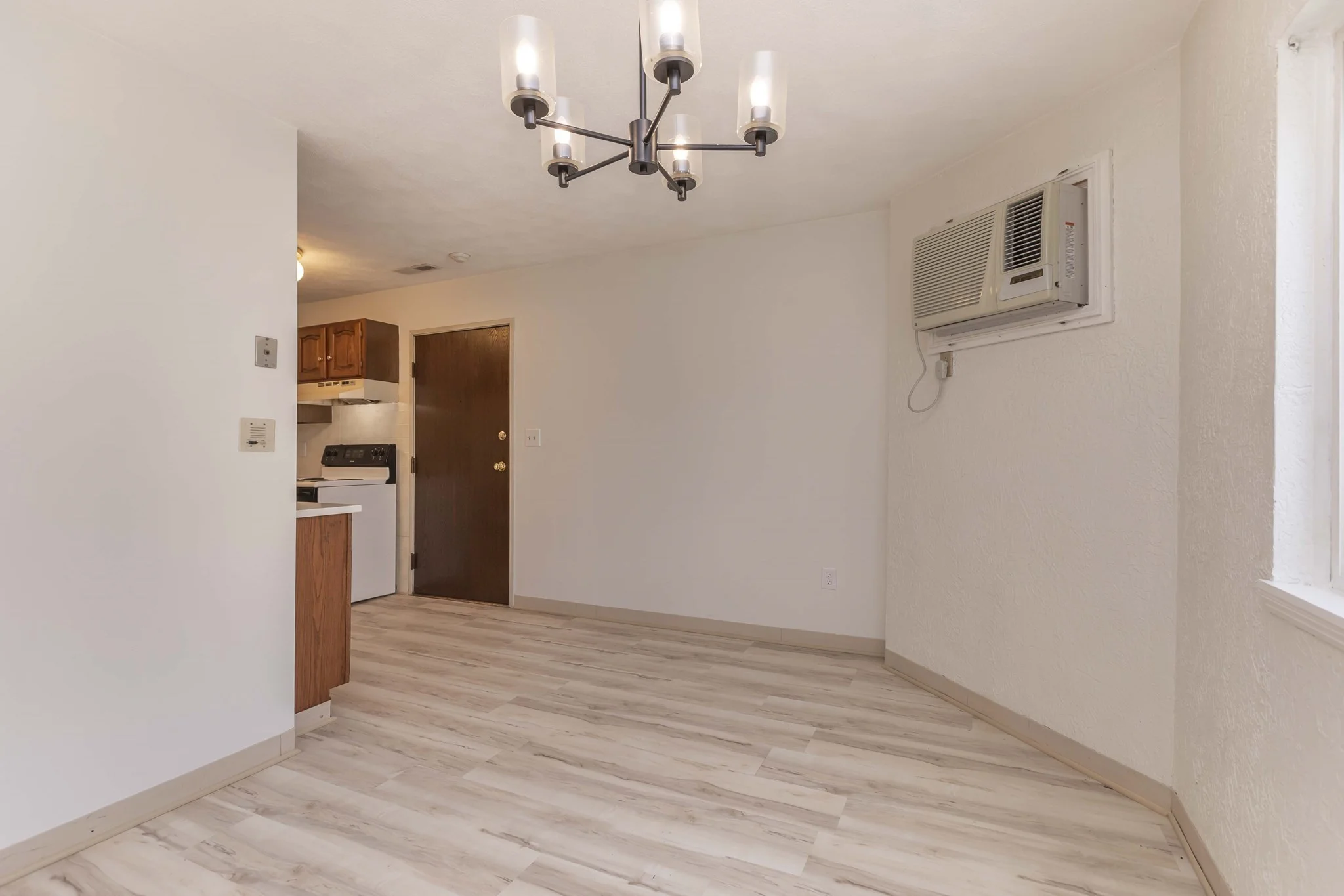 2 bed, 1 bath apartment for rent at 98 State Rd Unit 6, Revere — photo 10 of 39