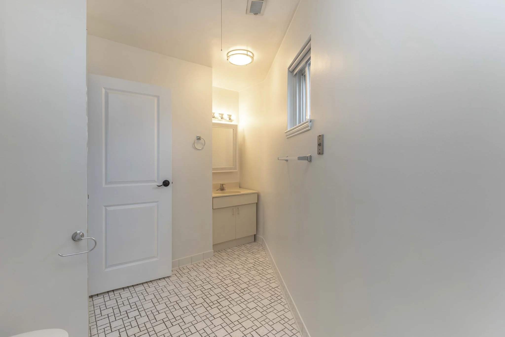 2 bed, 1 bath apartment for rent at 98 State Rd Unit 6, Revere — photo 28 of 39
