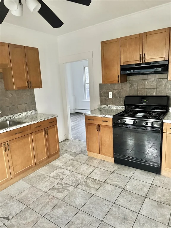3 bed, 1 bath apartment for rent at 98 Summer St Unit 2, Union Square — photo 7 of 27