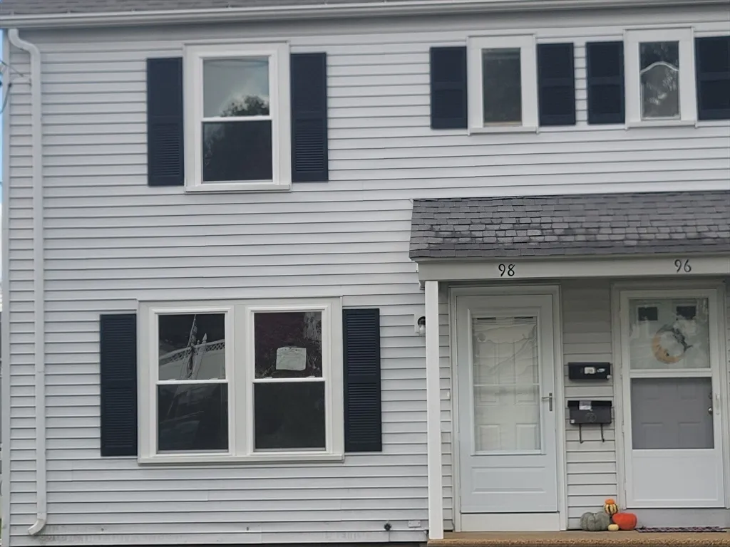 2 bed, 1 bath apartment for rent at 98 Uncatena Ave Unit L, Burncoat — photo 1 of 11