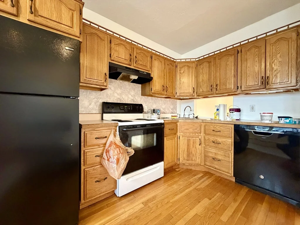 3 bed, 1 bath apartment for rent at 98 W Spring St, Avon — photo 11 of 20