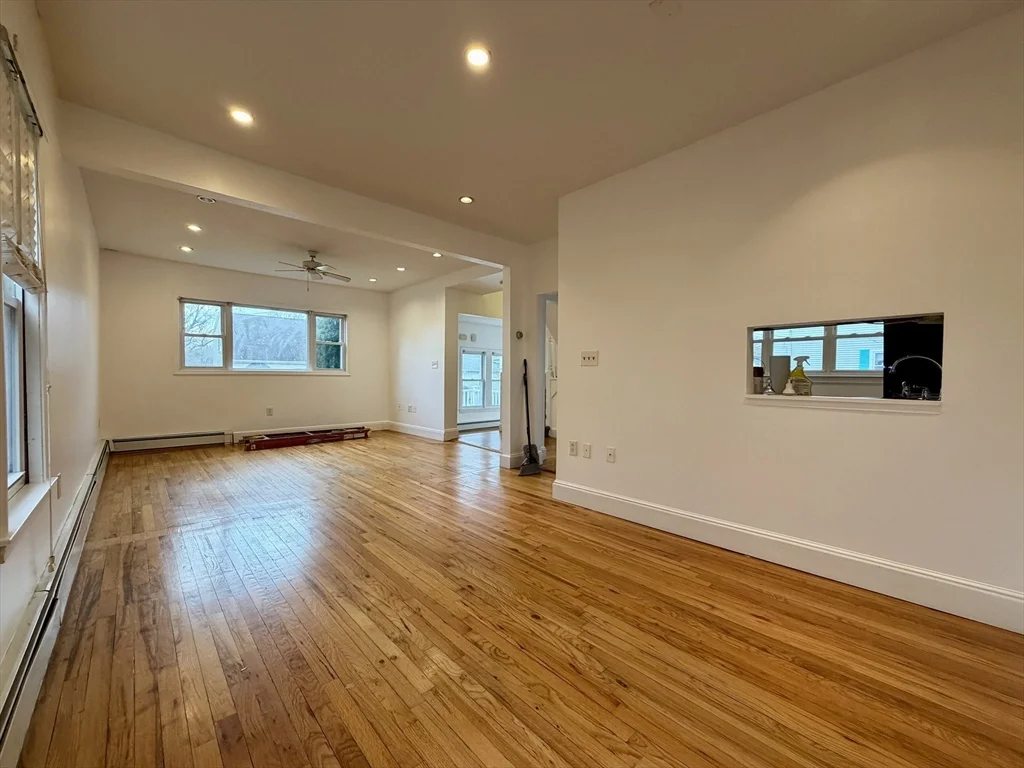 3 bed, 1 bath apartment for rent at 98 W Spring St, Avon — photo 8 of 20