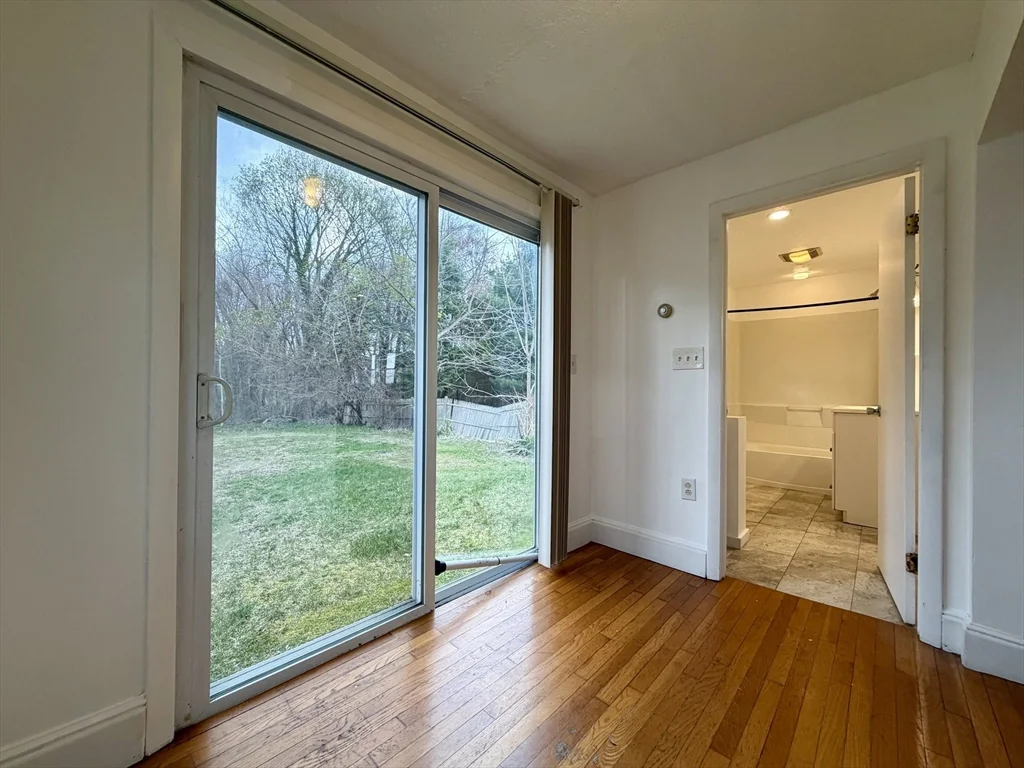 3 bed, 1 bath apartment for rent at 98 W Spring St, Avon — photo 12 of 20