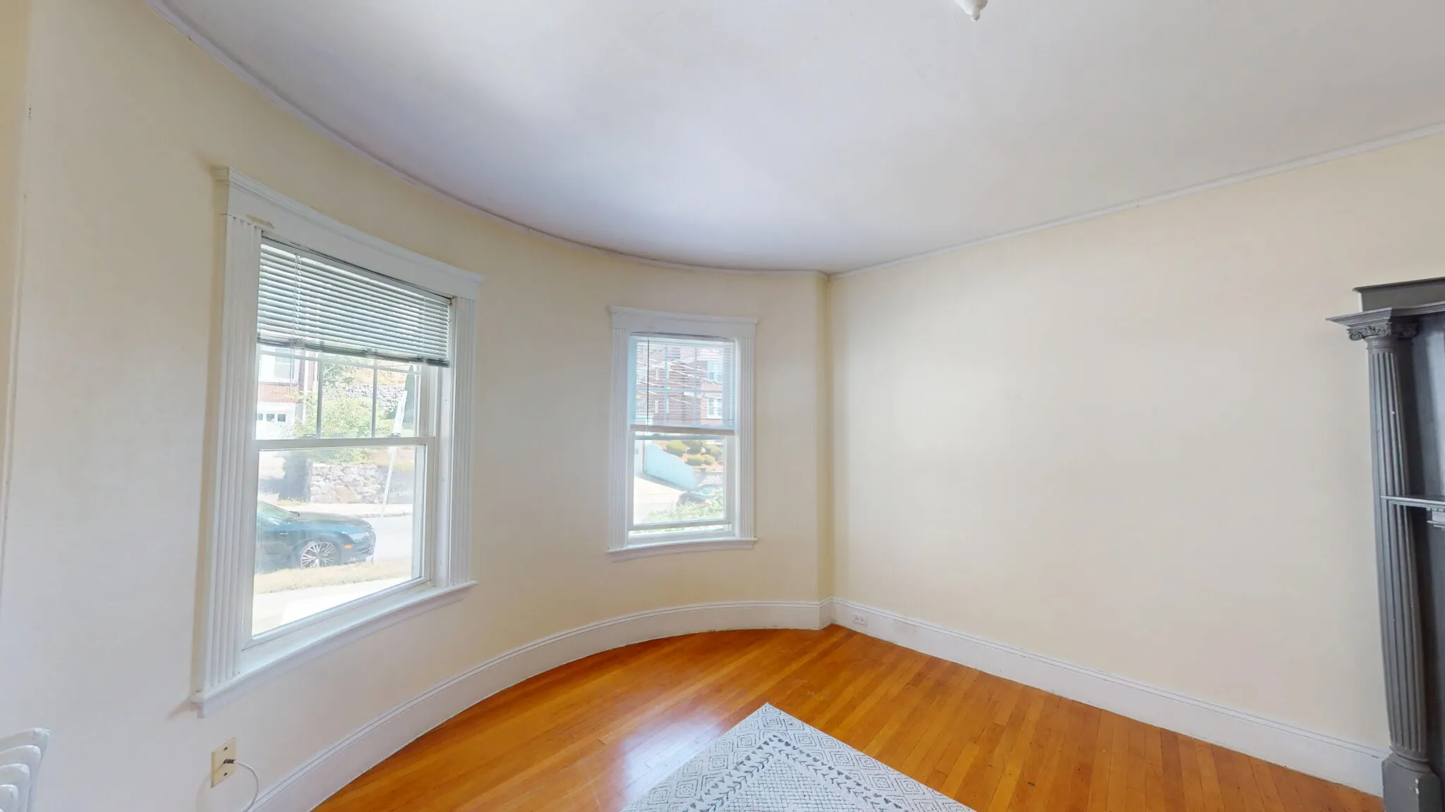 2 bed, 1 bath apartment for rent at 98 Westbourne Terr Unit 1, Washington Square — photo 2 of 12