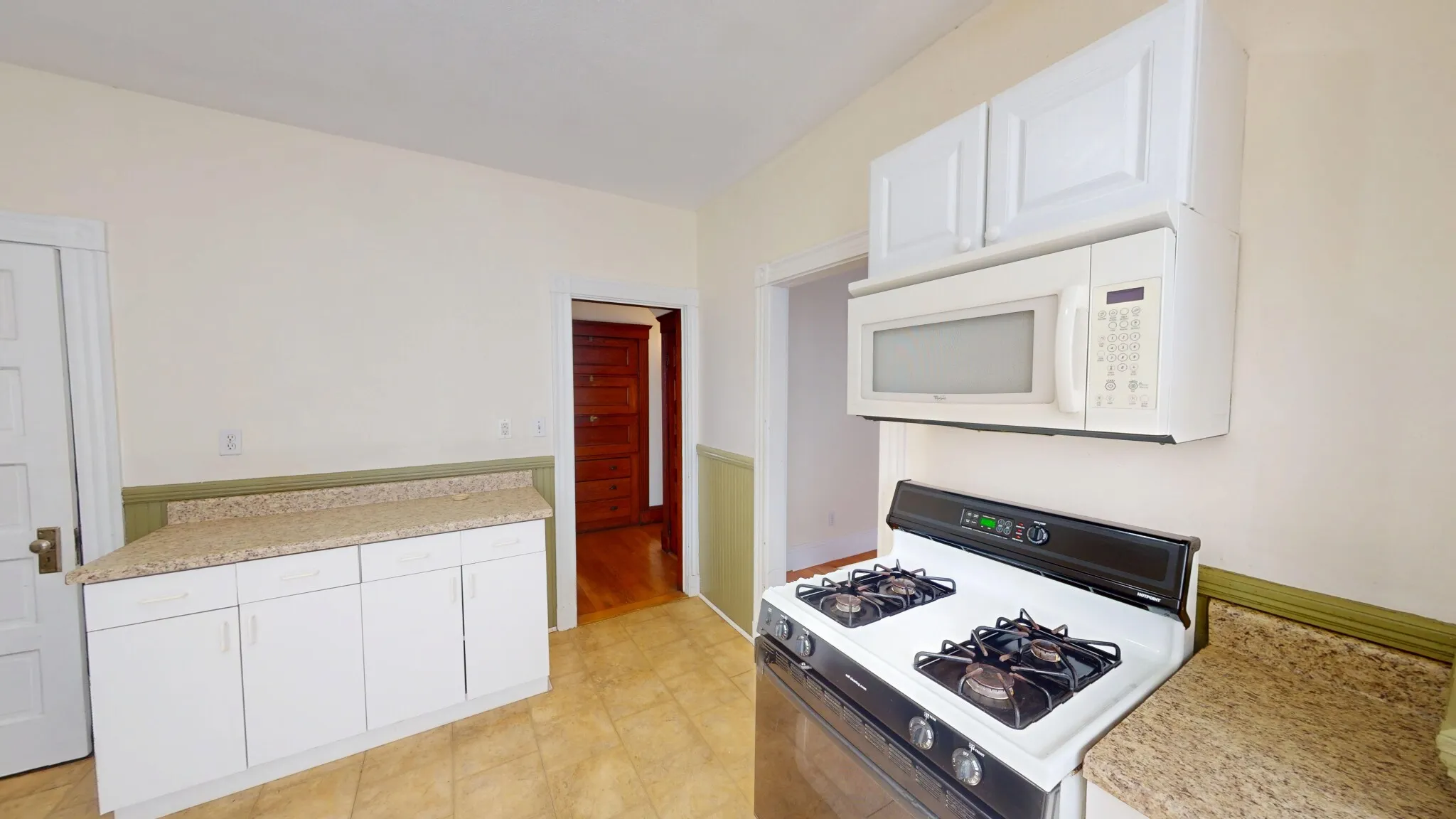 2 bed, 1 bath apartment for rent at 98 Westbourne Terr Unit 1, Washington Square — photo 8 of 12