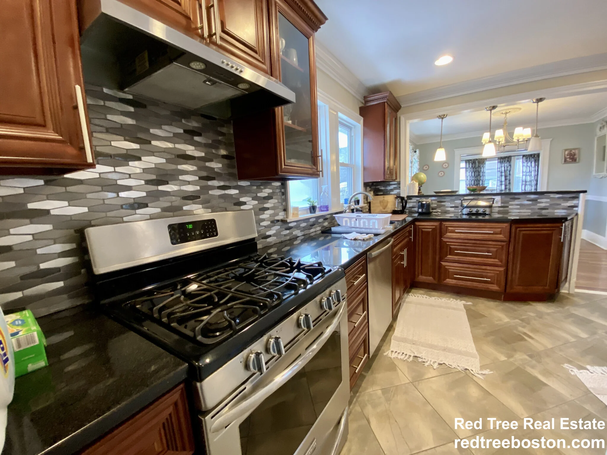 2 bed, 1 bath apartment for rent at 98 Whitford St Unit 2, Roslindale — photo 6 of 30