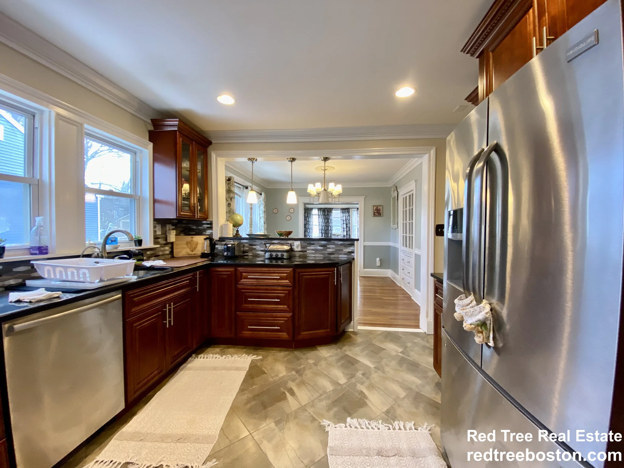 2 bed, 1 bath apartment for rent at 98 Whitford St Unit 2, Roslindale — photo 3 of 30