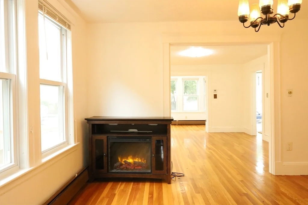 2 bed, 1 bath apartment for rent at 98 Woodside Unit 2, Winthrop — photo 8 of 29