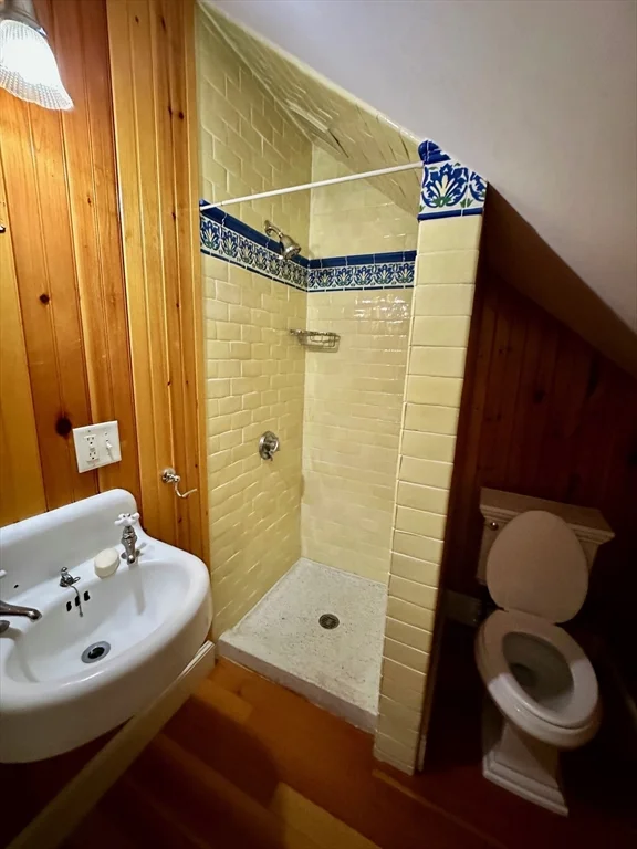 3 bed, 1 bath apartment for rent at 984 Chestnut Unit 2, Newton Upper Falls — photo 18 of 22