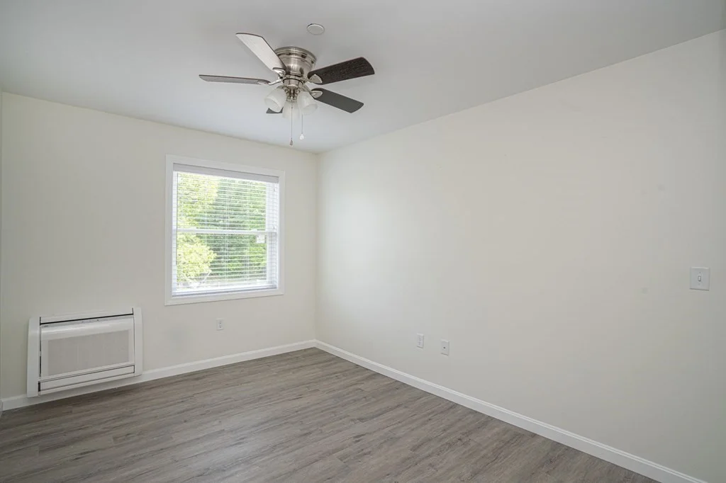 2 bed, 1 bath apartment for rent at 984 Sharon St Unit 204, Far North — photo 9 of 16