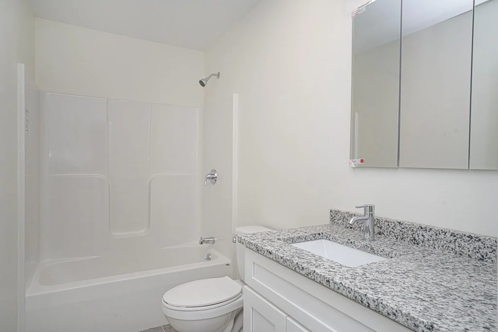2 bed, 1 bath apartment for rent at 984 Sharon St Unit 301, Far North — photo 9 of 18