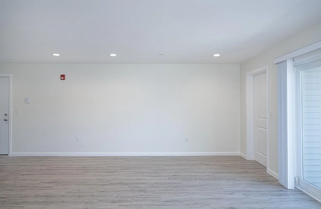 2 bed, 1 bath apartment for rent at 984 Sharon St Unit 301, Far North — photo 6 of 18