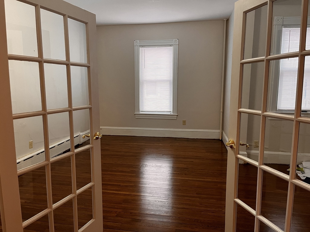 2 bed, 1 bath apartment for rent at 986 Plymouth Ave Unit 1, Fall River — photo 6 of 17