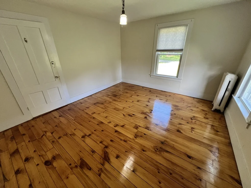 4 bed, 2 bath apartment for rent at 986 South East St Unit A, Amherst — photo 28 of 30