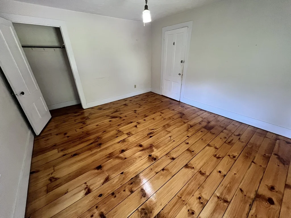 4 bed, 2 bath apartment for rent at 986 South East St Unit A, Amherst — photo 29 of 30