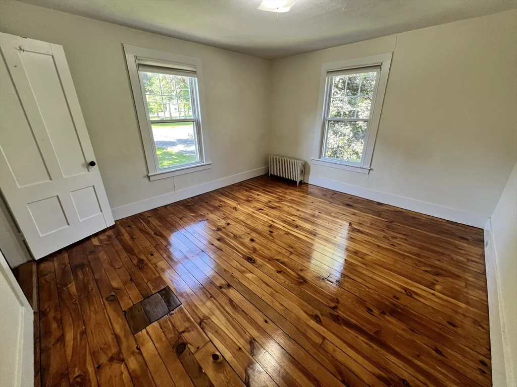 4 bed, 2 bath apartment for rent at 986 South East St Unit A, Amherst — photo 24 of 30