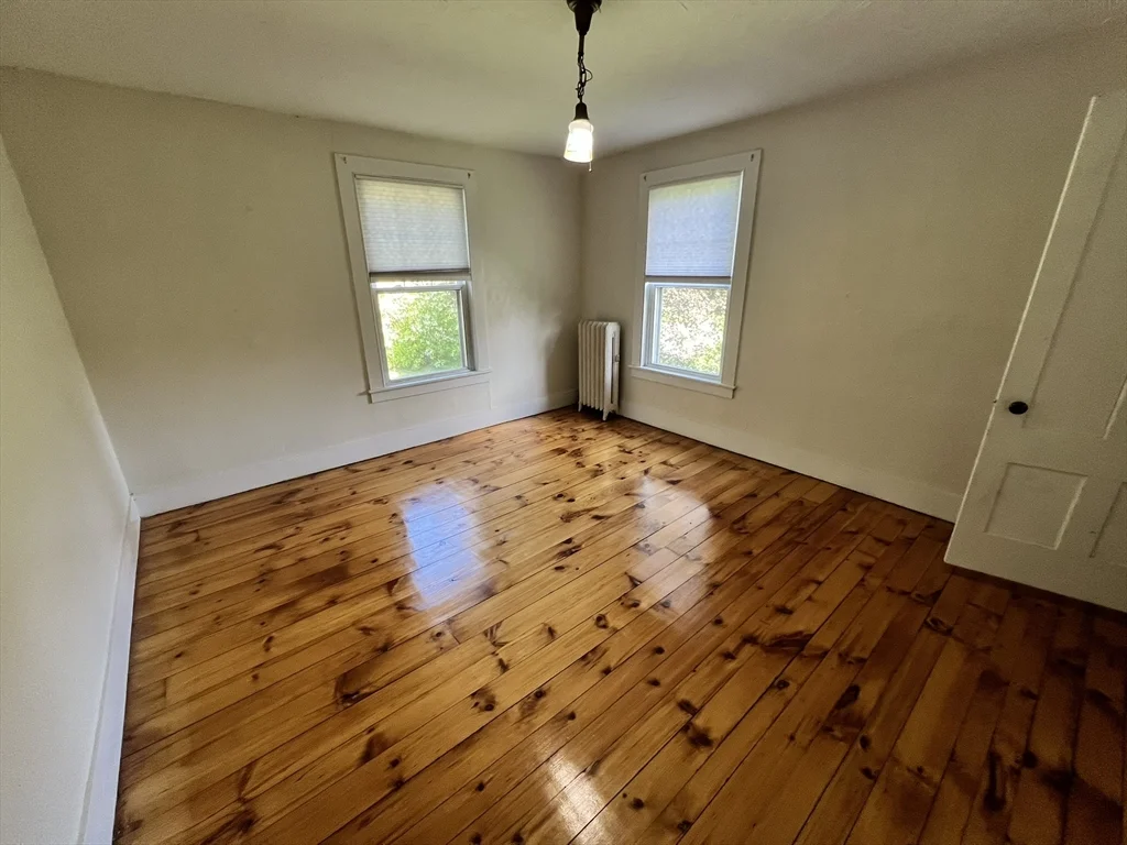 4 bed, 2 bath apartment for rent at 986 South East St Unit A, Amherst — photo 27 of 30