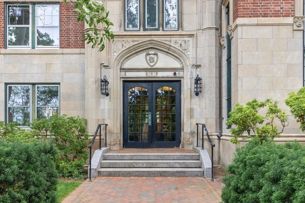 Studio bed, 1 bath apartment for rent at 987 Memorial Dr Unit G73, West Cambridge — photo 1 of 13