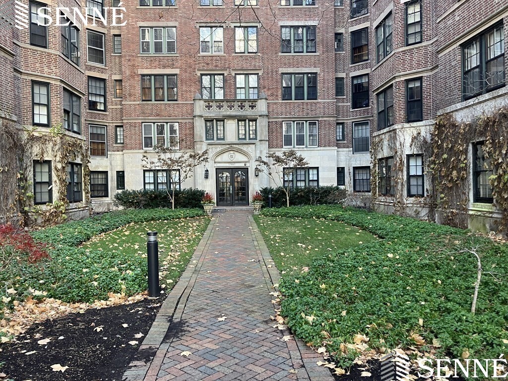 1 bed, 1 bath apartment for rent at 988 Memorial Dr Unit 387, Harvard Square
