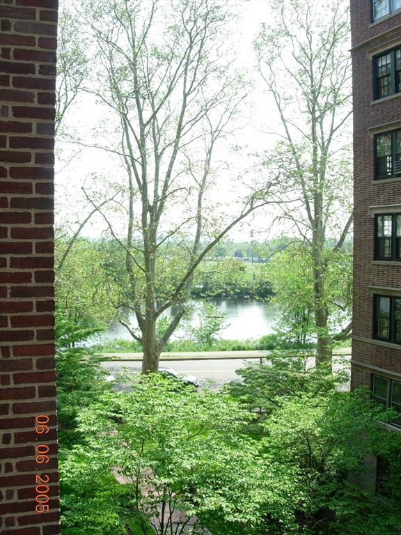 1 bed, 1 bath apartment for rent at 988 Memorial Dr Unit 388, West Cambridge