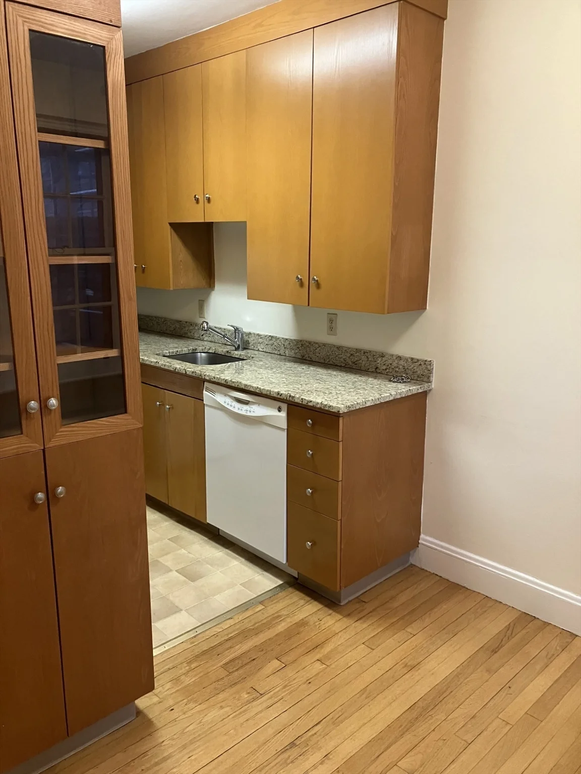 1 bed, 1 bath apartment for rent at 988 Memorial Dr Unit 389, West Cambridge — photo 3 of 16