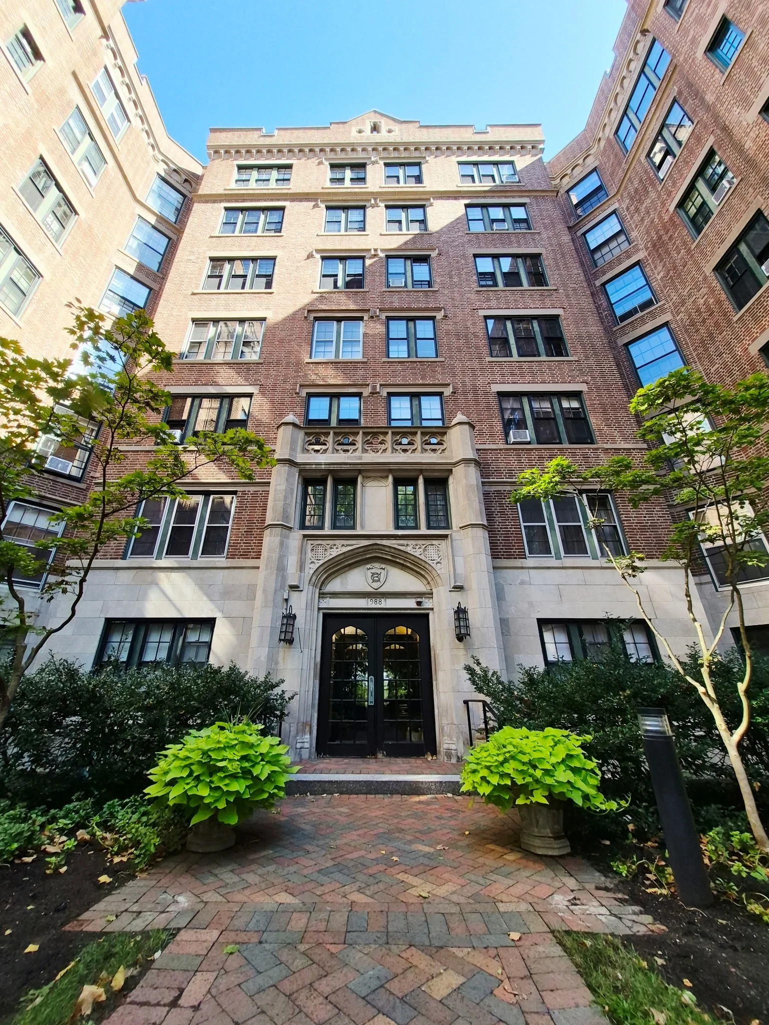 1 bed, 1 bath apartment for rent at 988 Memorial Dr Unit 82, West Cambridge