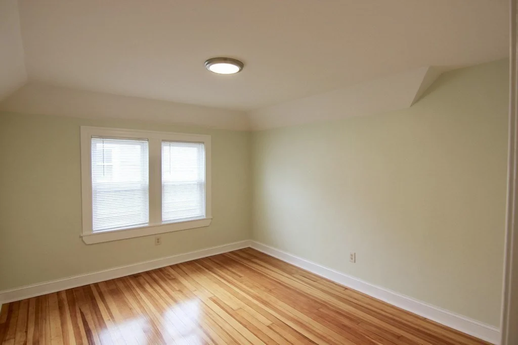 4 bed, 2 bath apartment for rent at 989 Boylston St Unit 989, Newton Highlands — photo 6 of 11