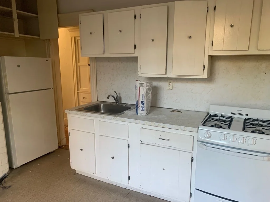 3 bed, 1 bath apartment for rent at 98A Longwood Unit 1, Brookline — photo 10 of 12