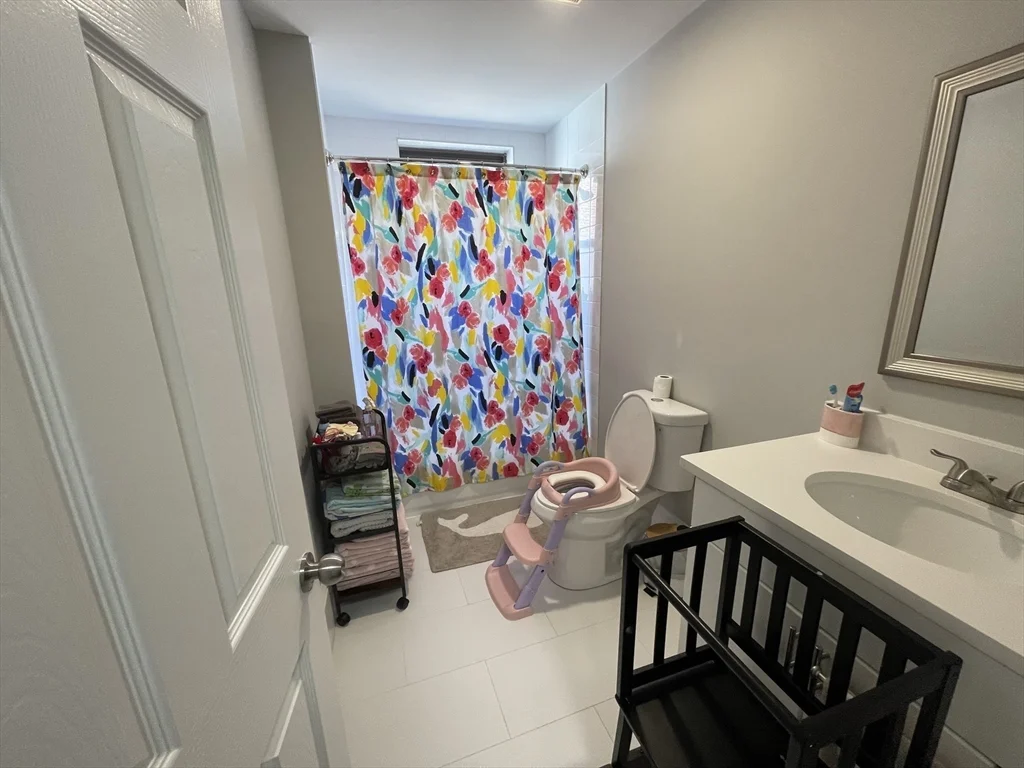 3 bed, 1 bath apartment for rent at 98A Longwood Unit 3, Coolidge Corner — photo 14 of 14