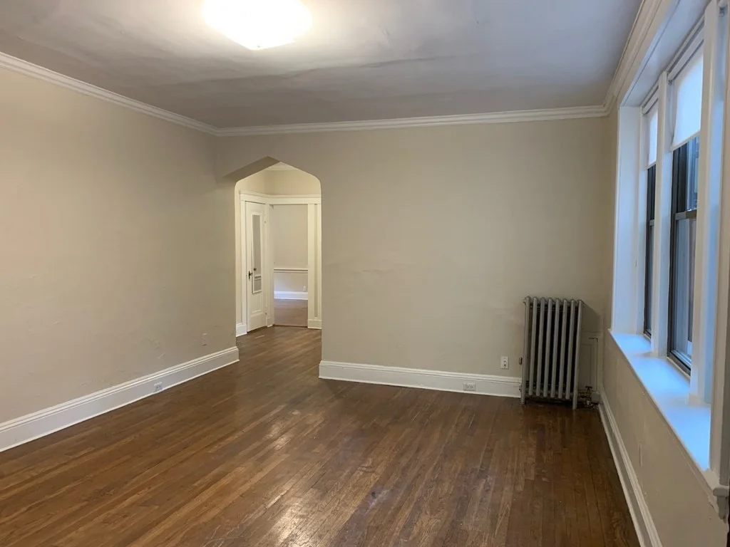 2 bed, 1 bath apartment for rent at 98A Longwood Unit 6, Longwood — photo 2 of 15