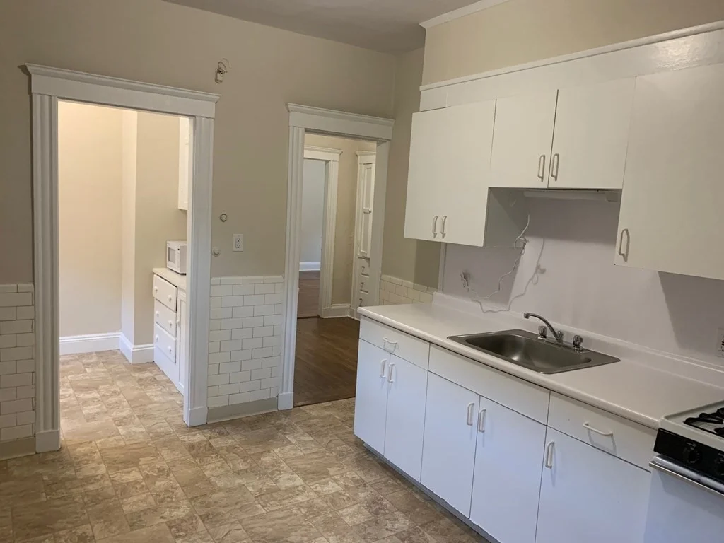 2 bed, 1 bath apartment for rent at 98A Longwood Unit 6, Longwood — photo 3 of 15