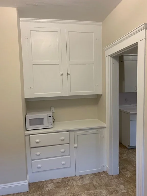 2 bed, 1 bath apartment for rent at 98A Longwood Unit 6, Longwood — photo 4 of 15