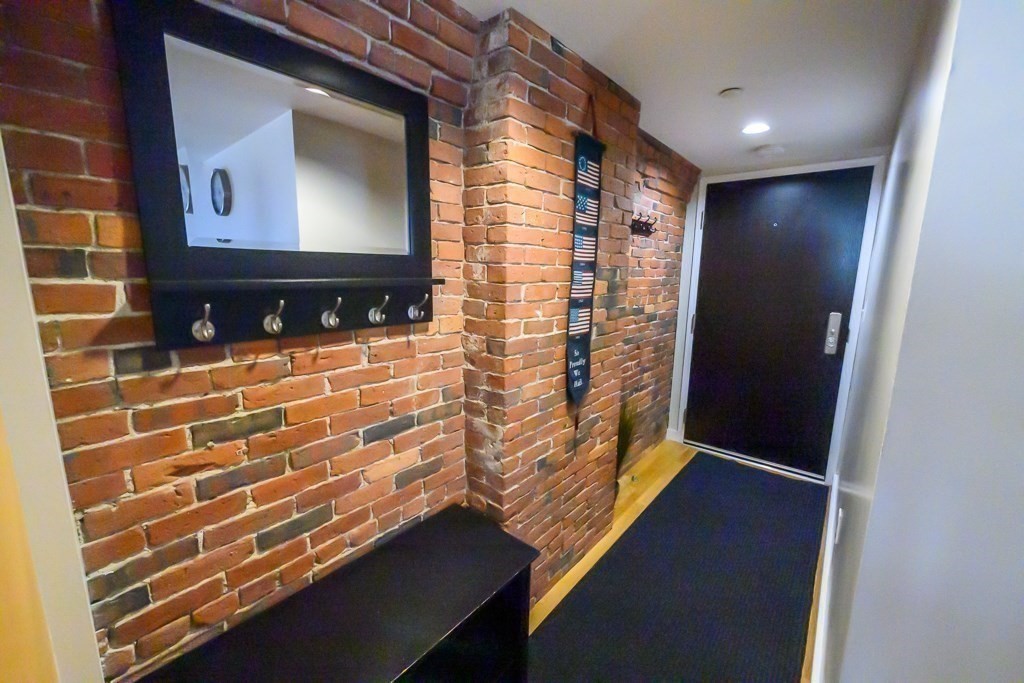 Studio bed, 1 bath apartment for rent at 99-105 Broad Unit 6G, Waterfront — photo 8 of 13