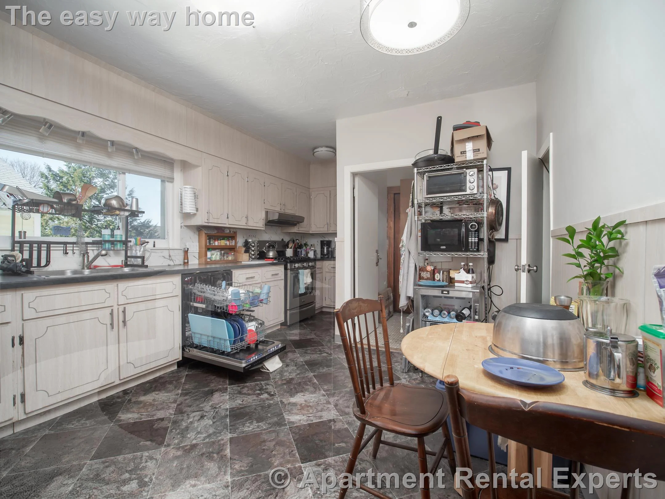 4 bed, 2 bath apartment for rent at 99 2nd St Unit 2, Wellington