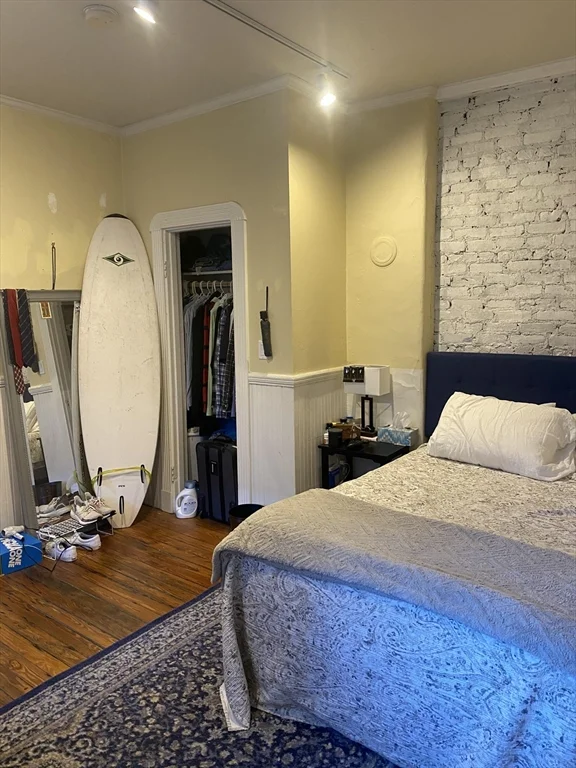 2 bed, 1 bath apartment for rent at 99.5 Myrtle St Unit 4, Beacon Hill — photo 4 of 5