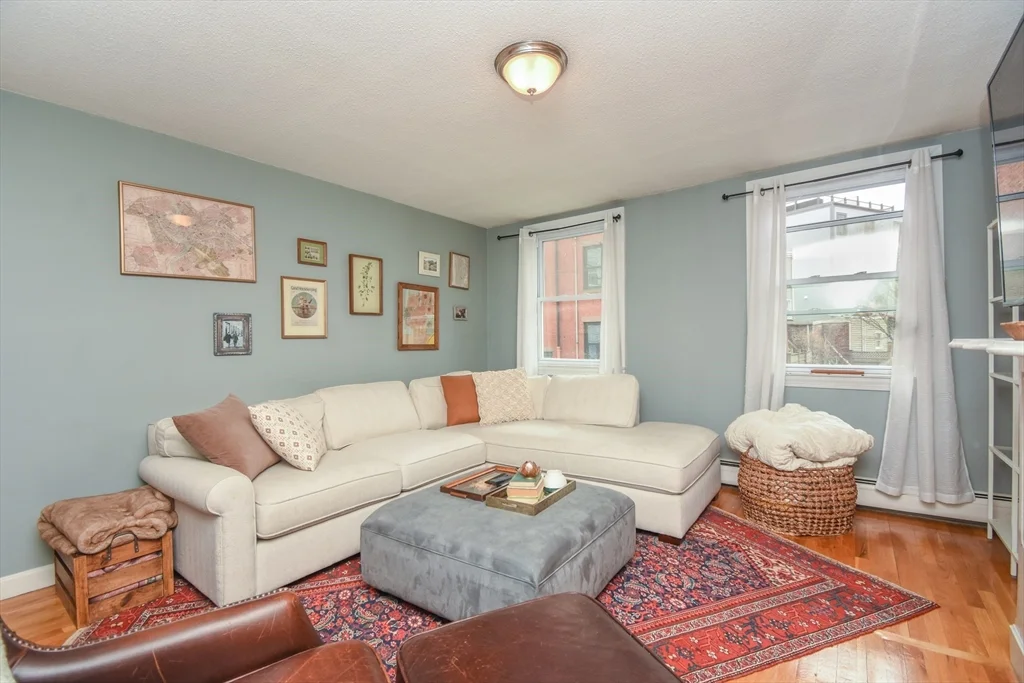 2 bed, 1 bath apartment for rent at 99 Bartlett St Unit 2, Charlestown — photo 4 of 17