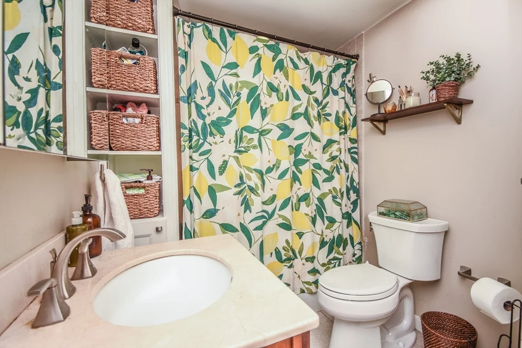 2 bed, 1 bath apartment for rent at 99 Bartlett St Unit 2, Charlestown — photo 13 of 17