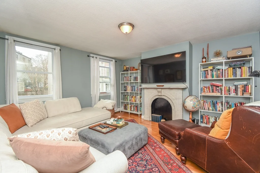 2 bed, 1 bath apartment for rent at 99 Bartlett St Unit 2, Charlestown — photo 1 of 17