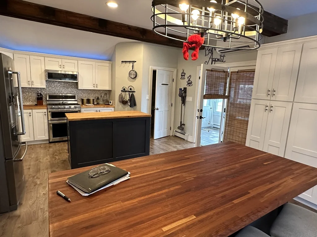 5 bed, 3 bath apartment for rent at 99 Bay Avenue (Weekly Summer Rent, Green Harbor — photo 15 of 30