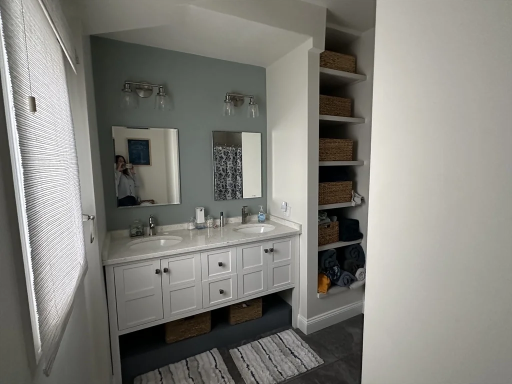 5 bed, 3 bath apartment for rent at 99 Bay Avenue (Weekly Summer Rent, Green Harbor — photo 24 of 30
