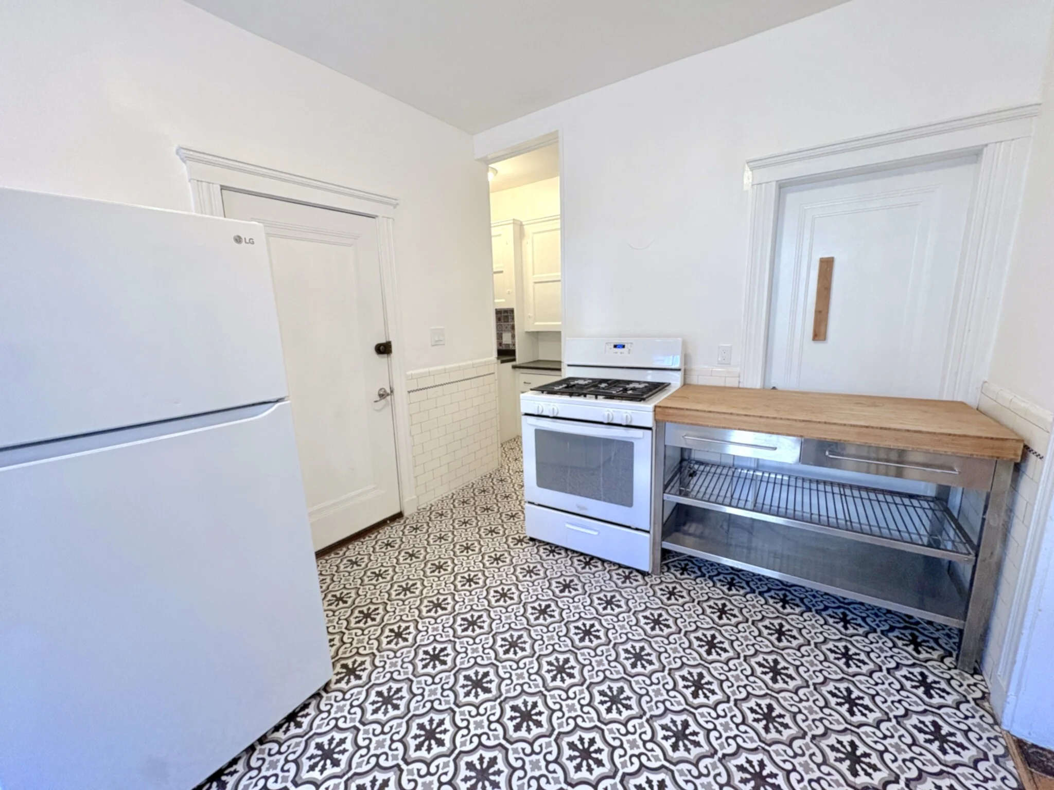 3 bed, 1.5 bath apartment for rent at 99 Beals St, Coolidge Corner — photo 13 of 29