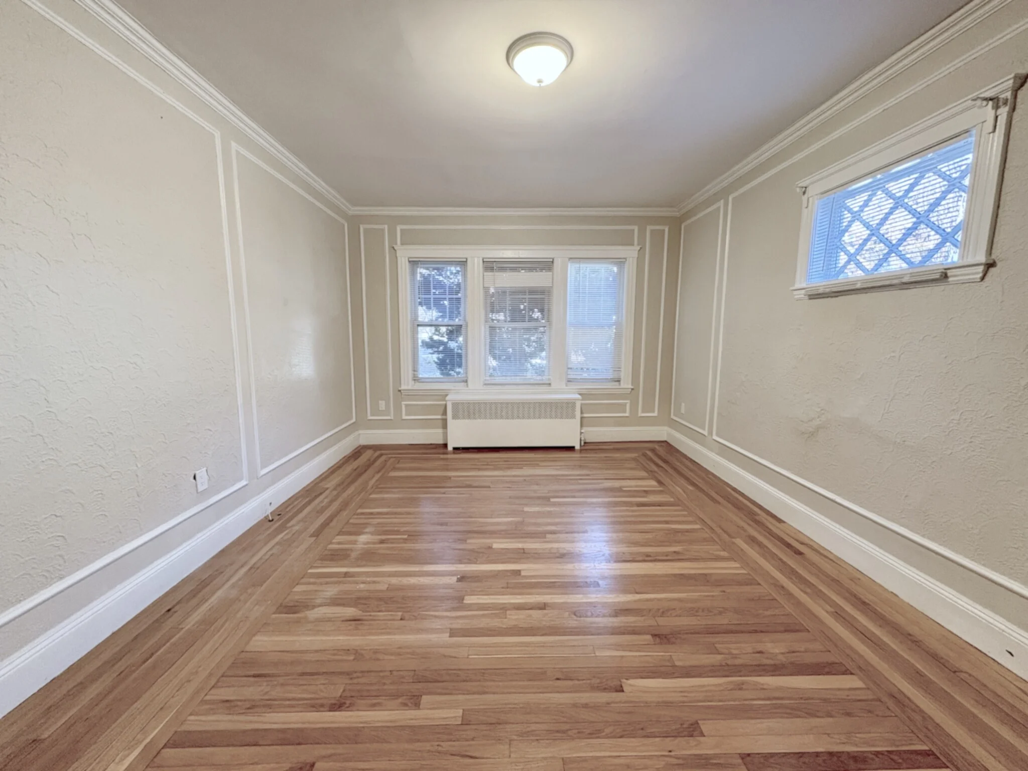 3 bed, 1.5 bath apartment for rent at 99 Beals St, Coolidge Corner — photo 3 of 29